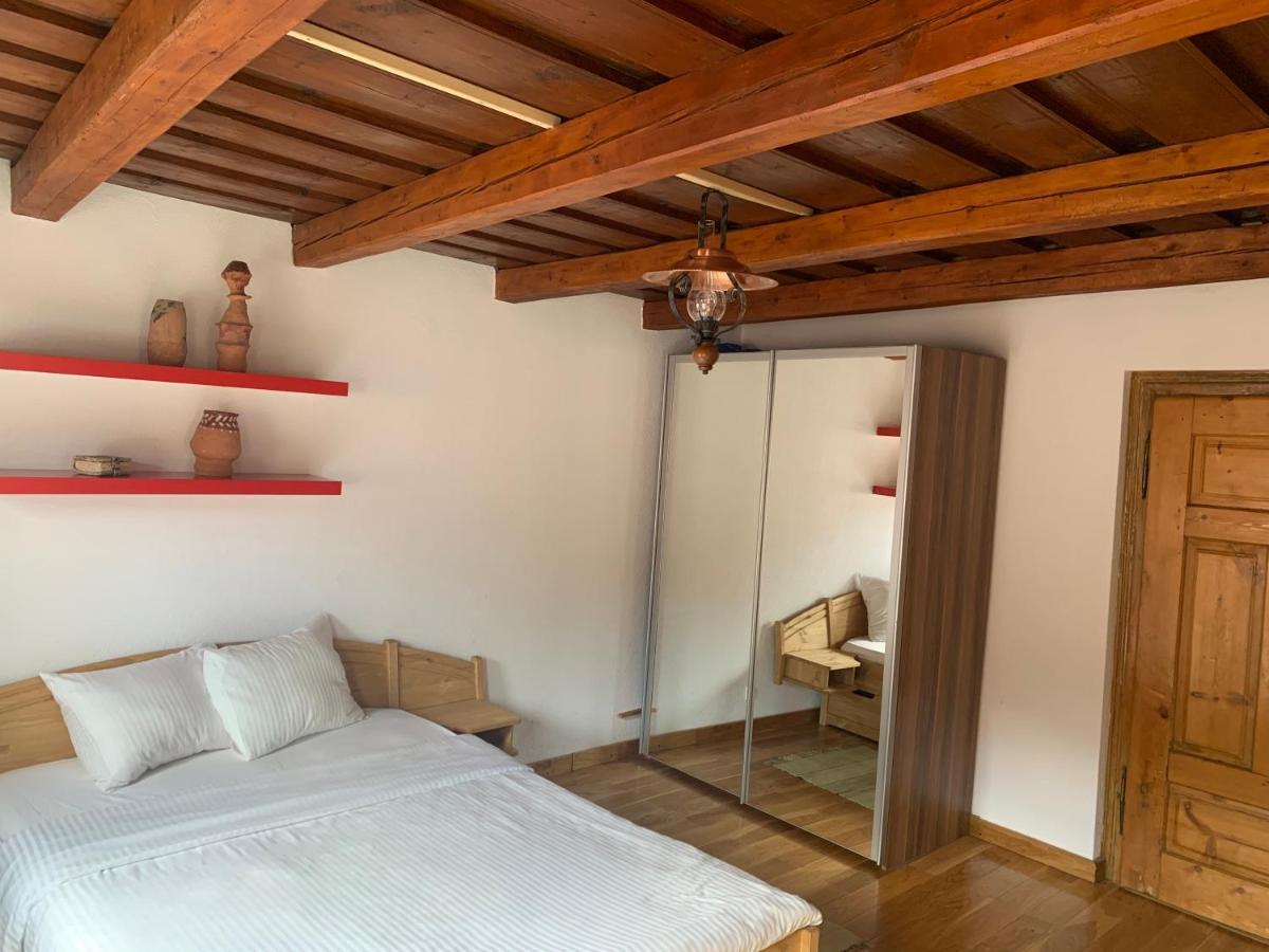 Вилла Casa Veche “Old House” Сибьел Экстерьер фото